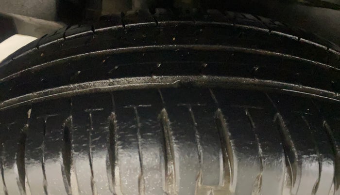 2017 Maruti Dzire ZXI PLUS AMT, Petrol, Automatic, 21,734 km, Right Rear Tyre Tread