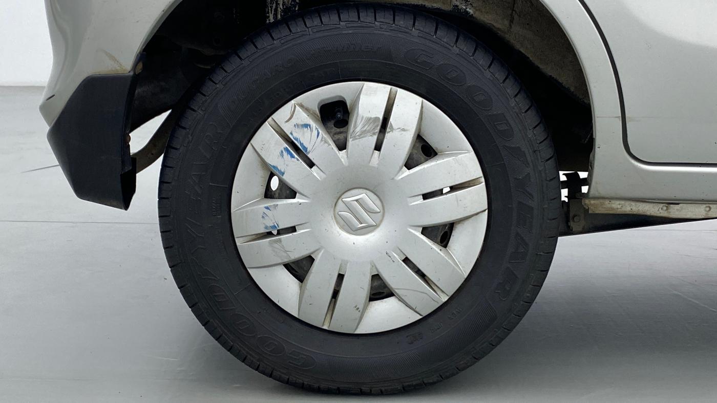 2018 Maruti Alto 800 LXI, Petrol, Manual, 70,180 km, Right Rear Wheel