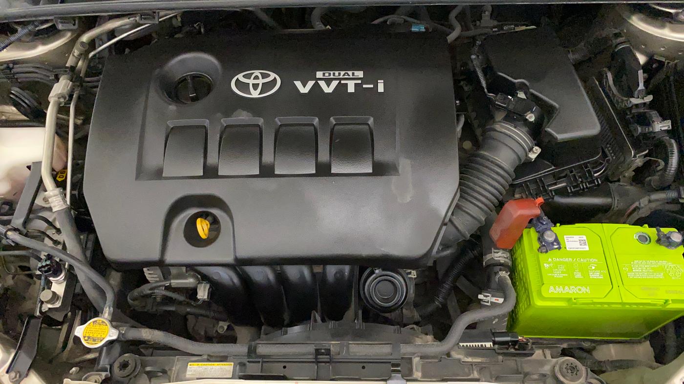 2015 Toyota Corolla Altis G CVT PETROL, Petrol, Automatic, 1,19,685 km, Engine View