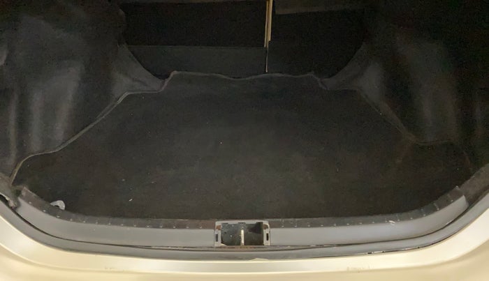 2015 Toyota Corolla Altis G CVT PETROL, Petrol, Automatic, 1,19,580 km, Boot Inside