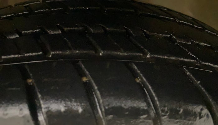 2020 Maruti Celerio ZXI (O), Petrol, Manual, 4,853 km, Left Front Tyre Tread