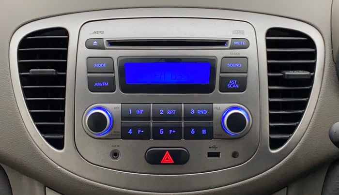2013 Hyundai i10 MAGNA 1.2, Petrol, Manual, 35,056 km, Infotainment System