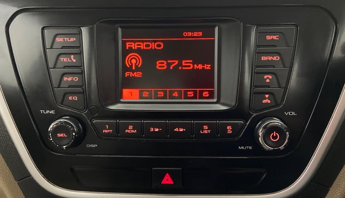 2016 Mahindra TUV300 T8, Diesel, Manual, 82,672 km, Infotainment System