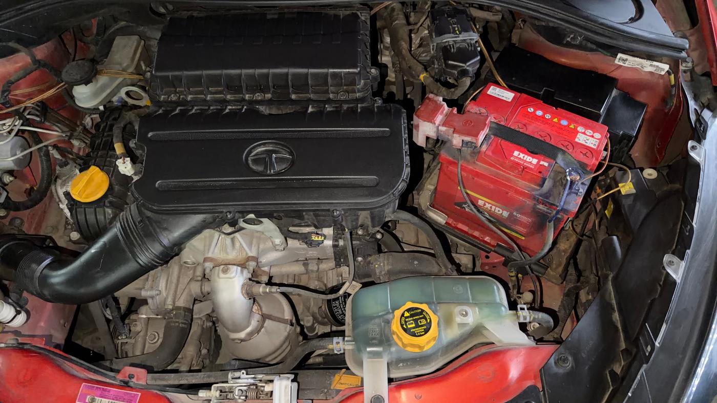 2022 Tata Tiago XT CNG, CNG, Manual, 79,117 km, Engine View - Left