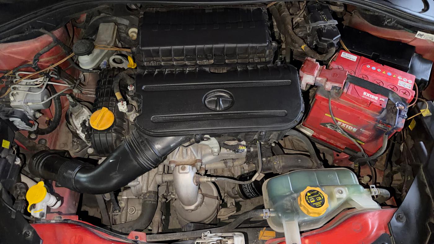 2022 Tata Tiago XT CNG, CNG, Manual, 79,117 km, Engine View