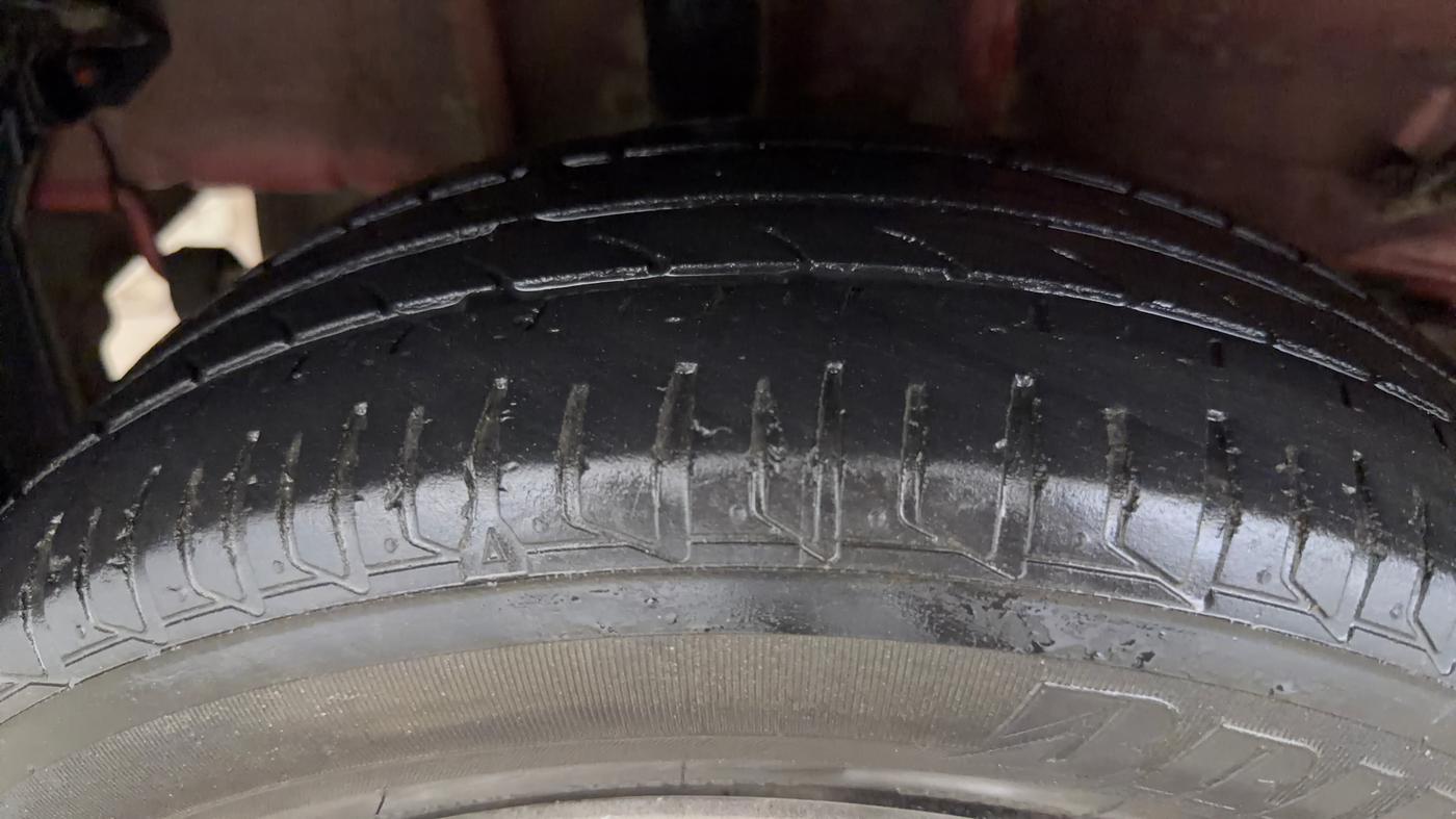 2022 Tata Tiago XT CNG, CNG, Manual, 79,117 km, Right Rear Tyre Tread