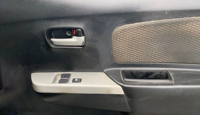 2013 Maruti Wagon R 1.0 LXI, Petrol, Manual, 39,024 km, Driver Side Door Panels Control