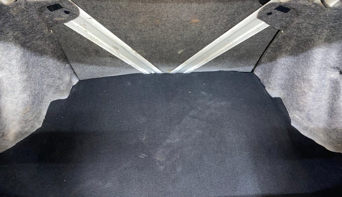 2015 Honda Amaze 1.2L I-VTEC S, Petrol, Manual, 1,09,846 km, Boot Inside