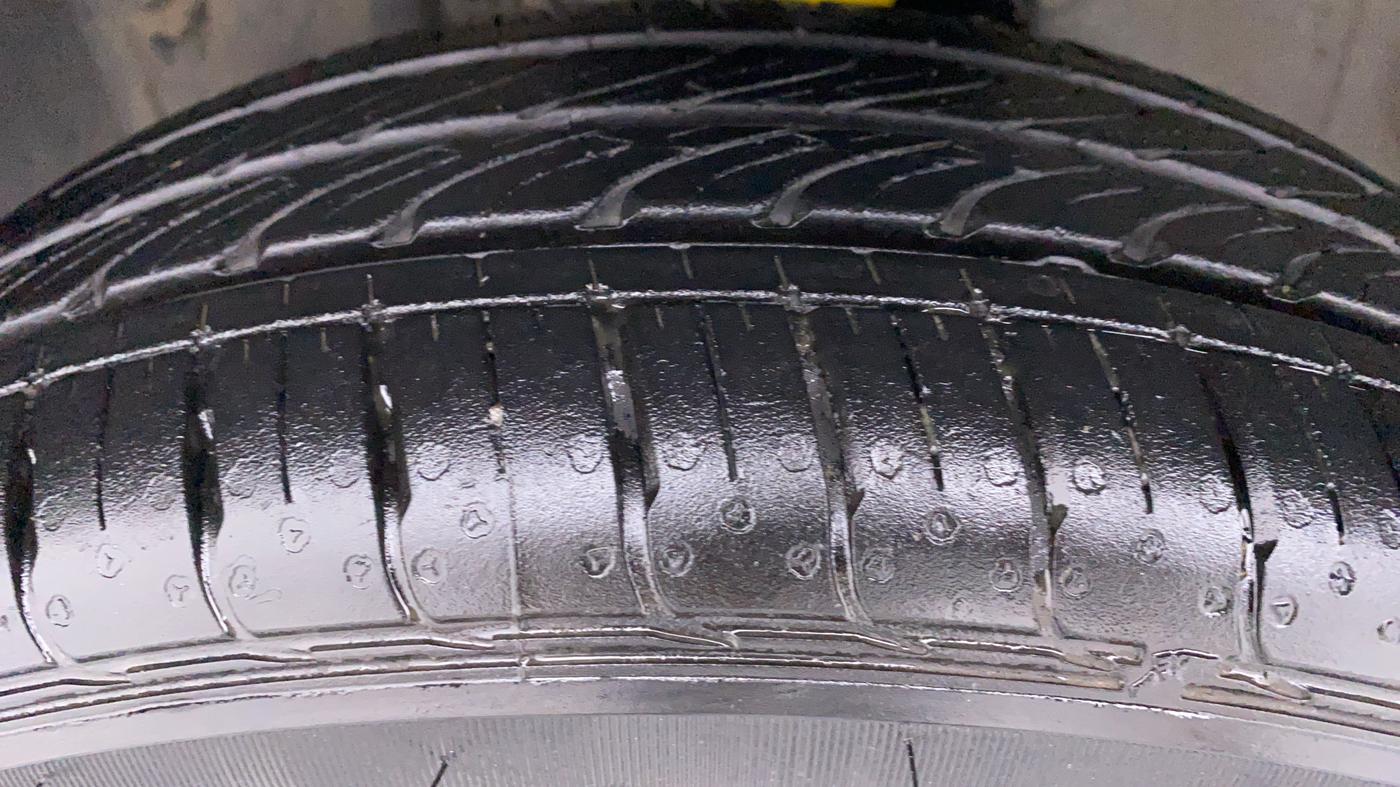 2014 Nissan Micra XV CVT, Petrol, Automatic, 27,647 km, Left Front Tyre Tread