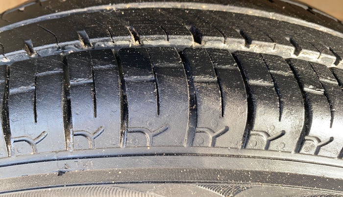 2019 Maruti S PRESSO VXI, Petrol, Manual, 57,024 km, Right Front Tyre Tread