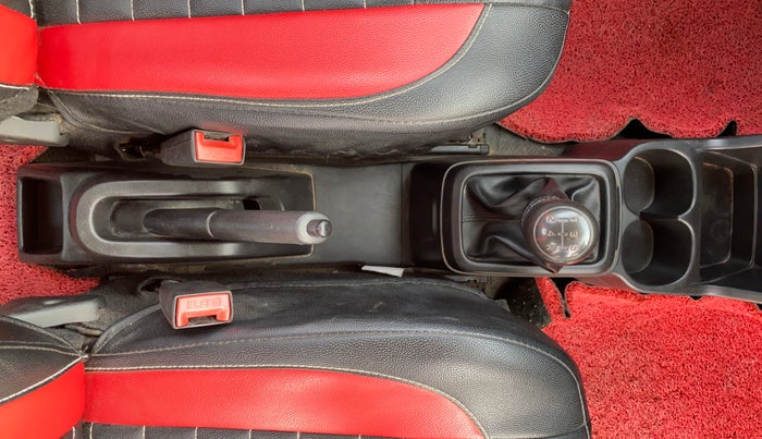 2019 Maruti S PRESSO VXI, Petrol, Manual, 57,024 km, Gear Lever