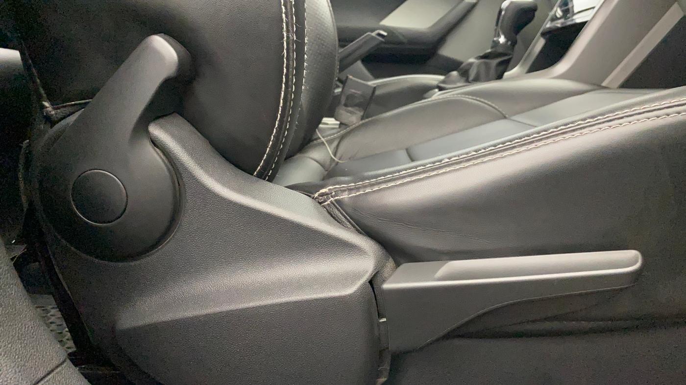 2023 Skoda KUSHAQ AMBITION 1.5 TSI DSG, Petrol, Automatic, 32,725 km, Driver Side Adjustment Panel