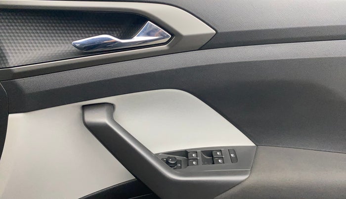 2023 Skoda KUSHAQ AMBITION 1.5 TSI DSG, Petrol, Automatic, 32,725 km, Driver Side Door Panels Control