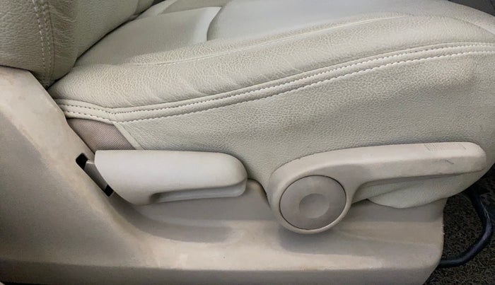 2014 Maruti Ciaz VXI, Petrol, Manual, 50,619 km, Driver Side Adjustment Panel