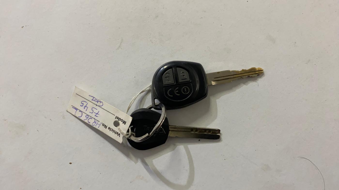2014 Maruti Ciaz VXI, Petrol, Manual, 50,627 km, Key Close Up