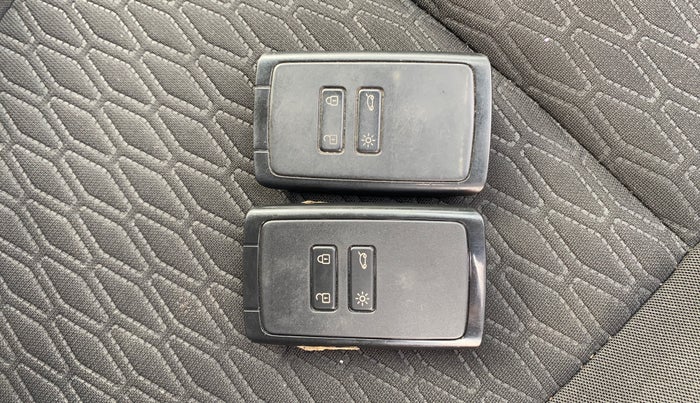 2023 Renault Kiger RXZ TURBO MT, Petrol, Manual, 8,888 km, Key Close Up