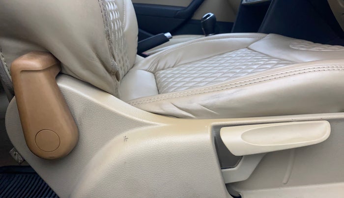 2015 Volkswagen Polo HIGHLINE1.5L, Diesel, Manual, 52,533 km, Driver Side Adjustment Panel