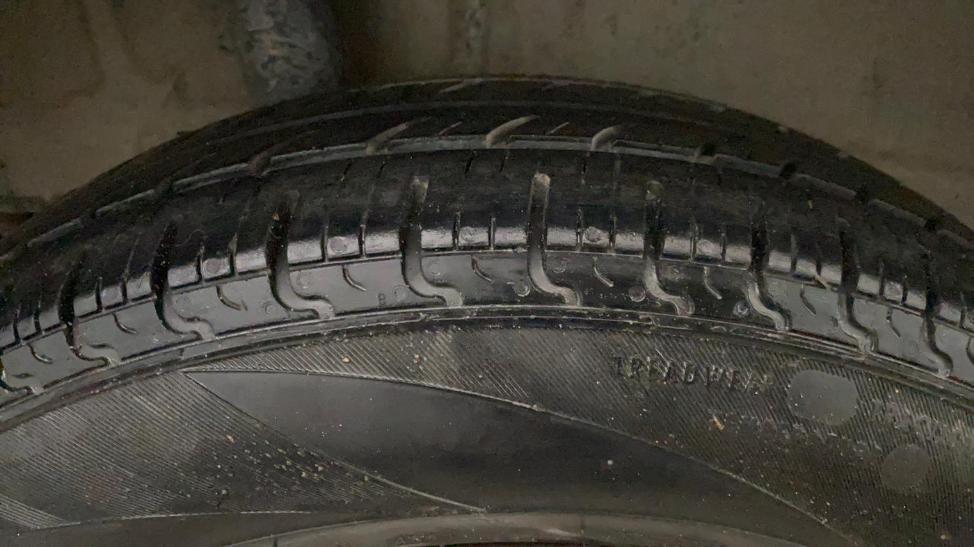 2020 Maruti New Wagon-R LXI CNG 1.0, CNG, Manual, 90,605 km, Right Rear Tyre Tread