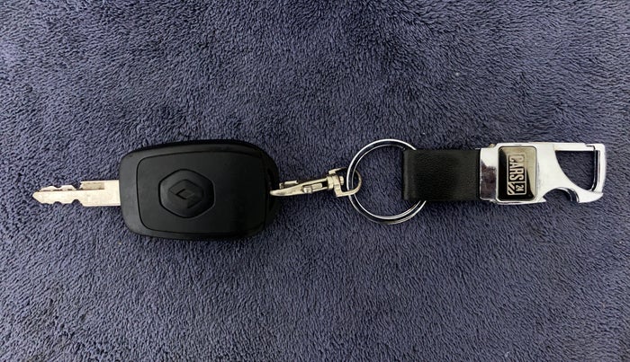 2016 Renault Kwid RXT, Petrol, Manual, 42,471 km, Key Close Up