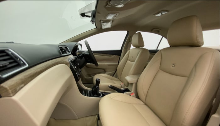 2020 Maruti Ciaz DELTA 1.5 SHVS MT PETROL, Petrol, Manual, 46,088 km, Right Side Front Door Cabin