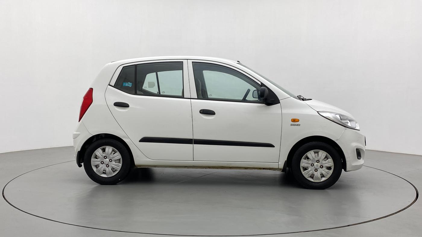2014 Hyundai i10 MAGNA 1.1, CNG, Manual, 1,00,854 km, Right Side View