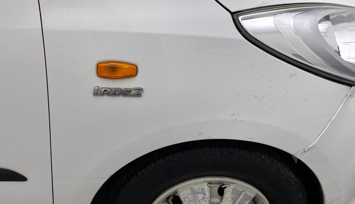 2014 Hyundai i10 MAGNA 1.1, CNG, Manual, 1,00,854 km, Right fender - Minor scratches