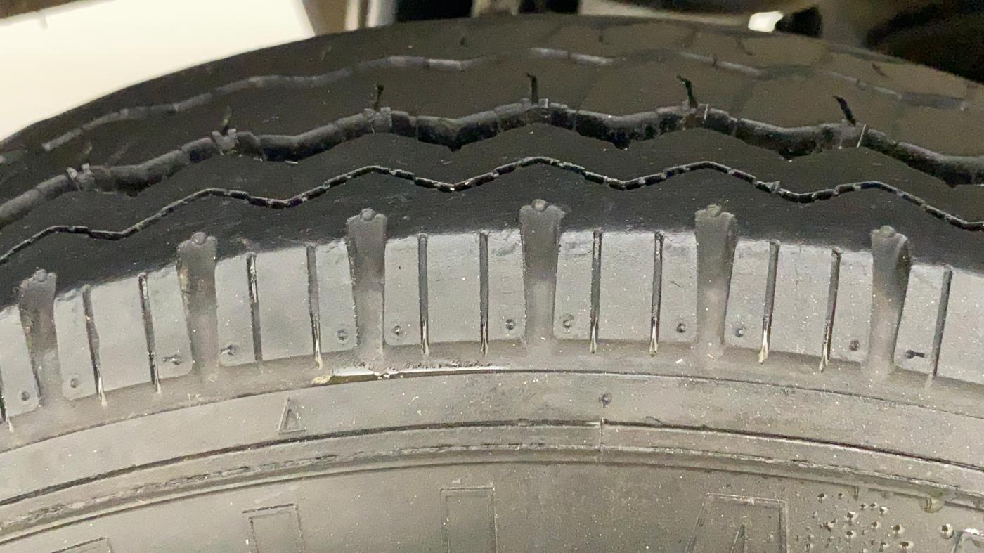 2022 Maruti Eeco 5 STR AC CNG, CNG, Manual, 10,783 km, Right Rear Tyre Tread