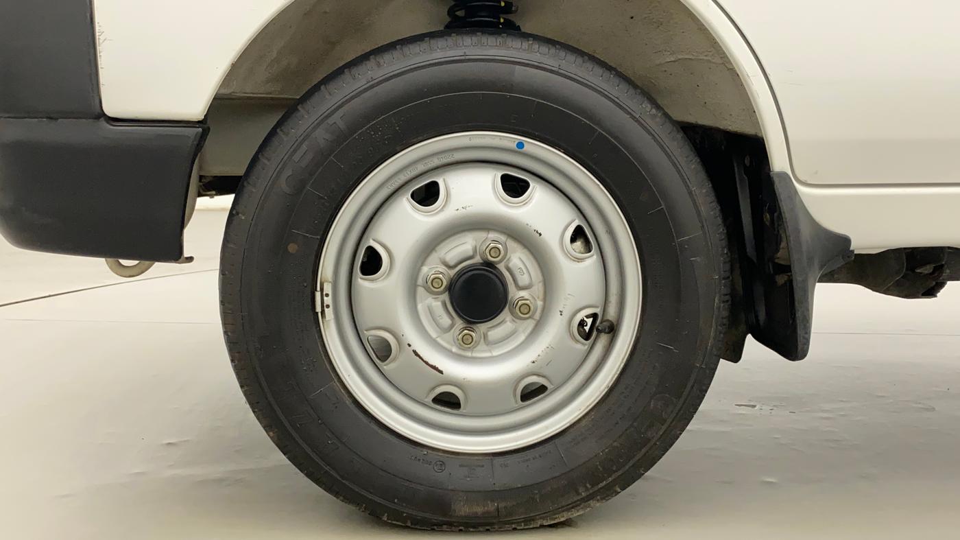 2022 Maruti Eeco 5 STR AC CNG, CNG, Manual, 10,783 km, Left Front Wheel