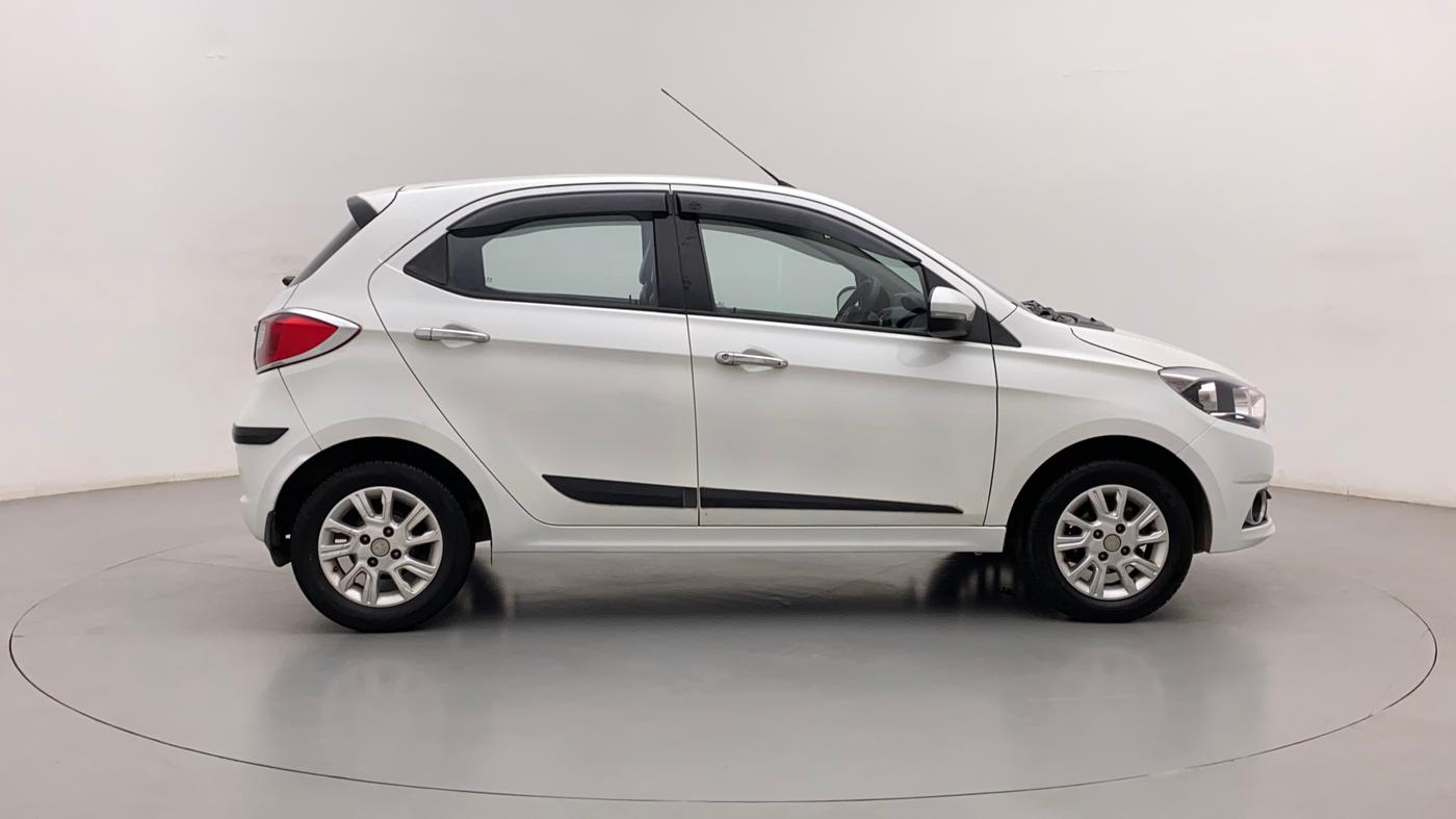 2017 Tata Tiago XZA PETROL, Petrol, Automatic, 57,920 km, Right Side View