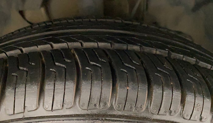 2017 Tata Tiago XZA PETROL, Petrol, Automatic, 57,920 km, Right Front Tyre Tread