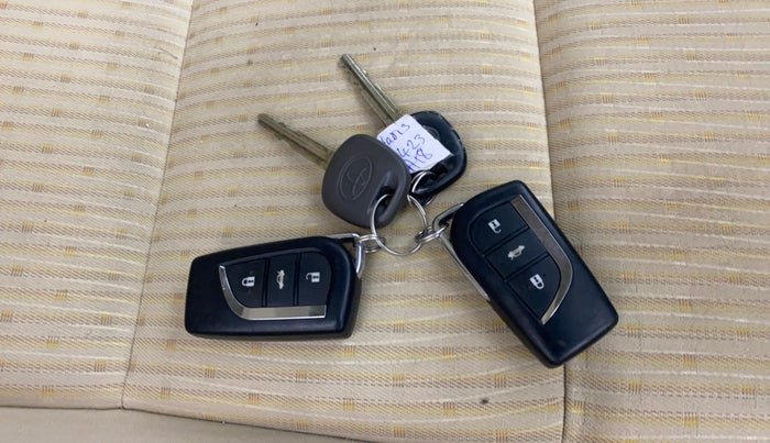 2018 Toyota YARIS J MT, Petrol, Manual, 86,756 km, Key Close Up