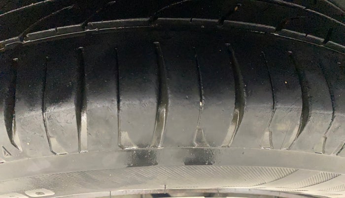 2018 Toyota YARIS J MT, Petrol, Manual, 86,756 km, Right Rear Tyre Tread