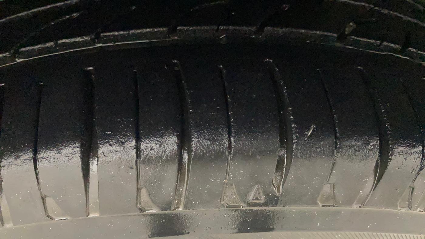 2018 Toyota YARIS J MT, Petrol, Manual, 86,756 km, Right Front Tyre Tread