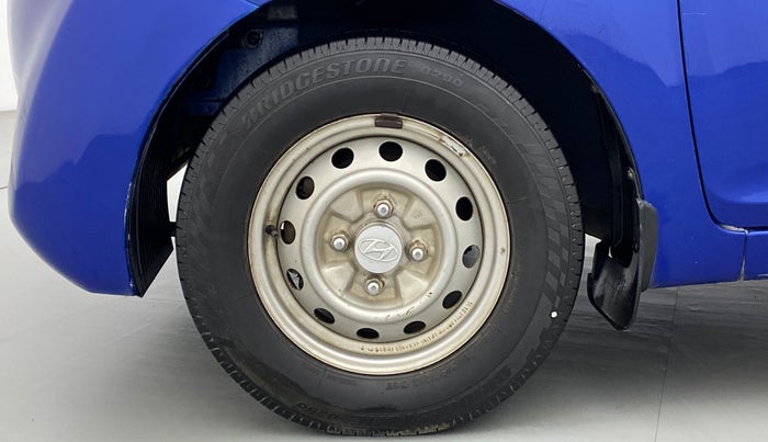 2014 Hyundai Eon ERA +, Petrol, Manual, 32,084 km, Left Front Wheel