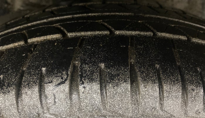 2014 Honda Amaze 1.2L I-VTEC S, Petrol, Manual, 56,765 km, Right Rear Tyre Tread