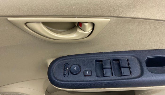 2014 Honda Amaze 1.2L I-VTEC S, Petrol, Manual, 56,765 km, Driver Side Door Panels Control