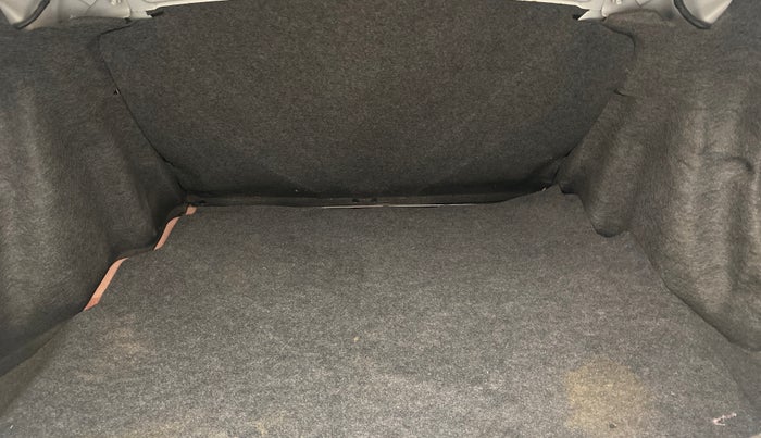 2014 Honda Amaze 1.2L I-VTEC S, Petrol, Manual, 56,765 km, Boot Inside