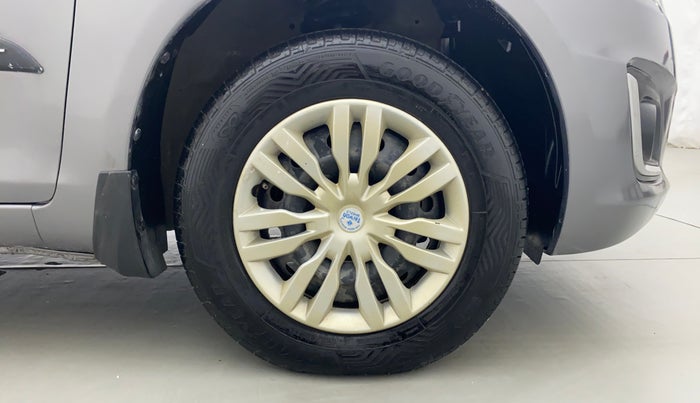 2015 Maruti Swift VDI ABS, Diesel, Manual, 84,255 km, Right Front Tyre