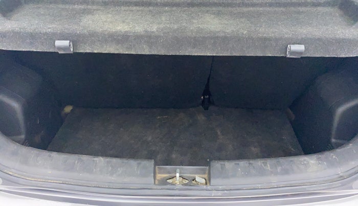 2015 Maruti Swift VDI ABS, Diesel, Manual, 84,255 km, Boot Inside View