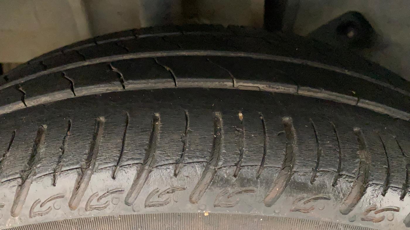 2018 Tata TIAGO NRG PETROL, Petrol, Manual, 22,546 km, Right Rear Tyre Tread