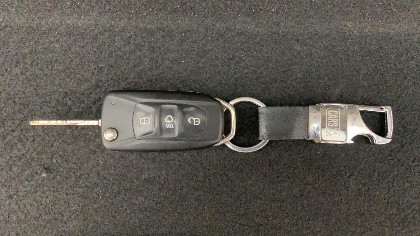2018 Tata TIAGO NRG PETROL, Petrol, Manual, 22,546 km, Key Close Up