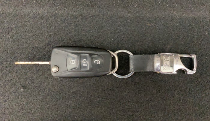 2018 Tata TIAGO NRG PETROL, Petrol, Manual, 22,546 km, Key Close Up