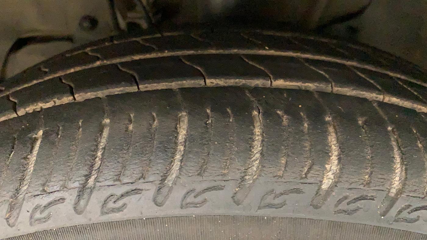 2018 Tata TIAGO NRG PETROL, Petrol, Manual, 22,546 km, Left Front Tyre Tread