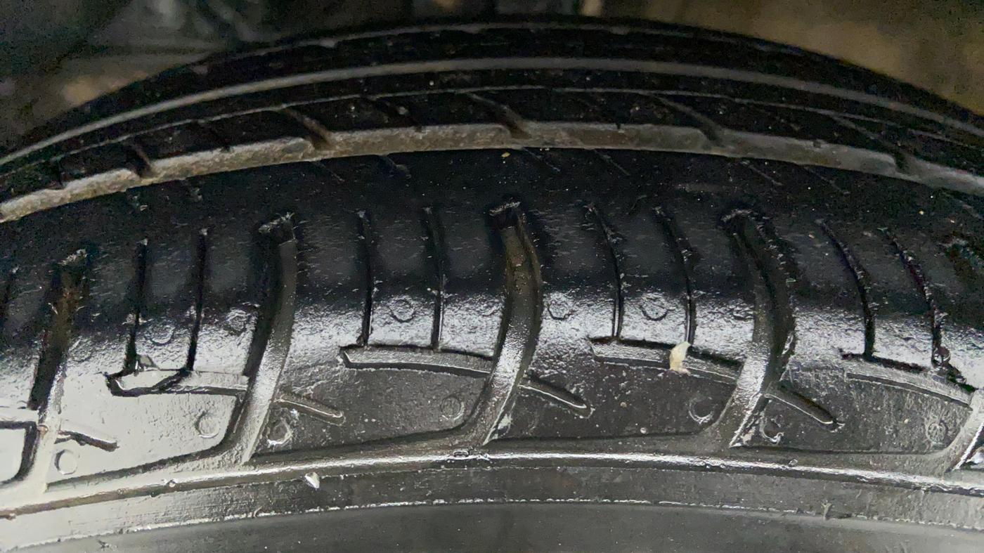 2019 Maruti Baleno DELTA 1.2 K12, Petrol, Manual, 34,798 km, Left Front Tyre Tread