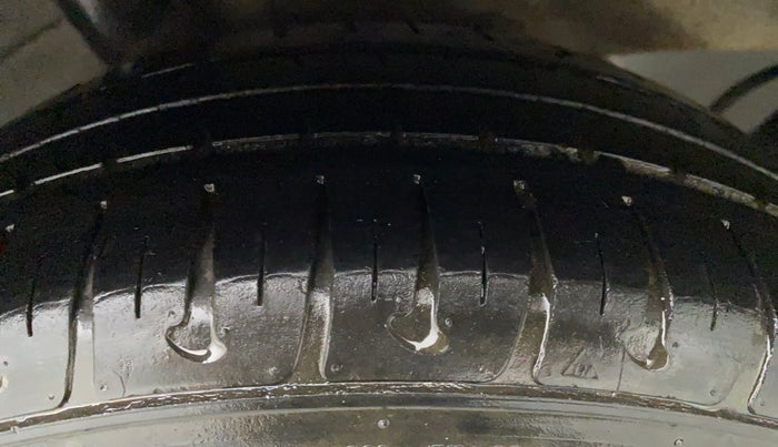 2019 Hyundai Grand i10 MAGNA CNG, CNG, Manual, 37,541 km, Left Front Tyre Tread