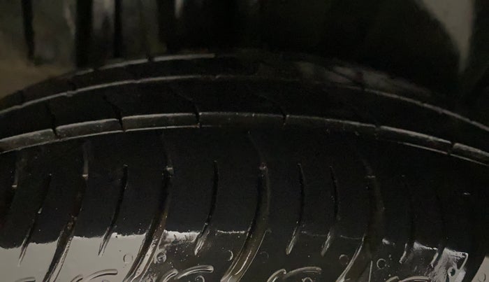 2022 Maruti XL6 ZETA AT, Petrol, Automatic, 62,592 km, Right Rear Tyre Tread