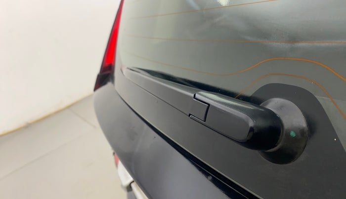 2022 Maruti XL6 ZETA AT, Petrol, Automatic, 62,592 km, Rear Wiper