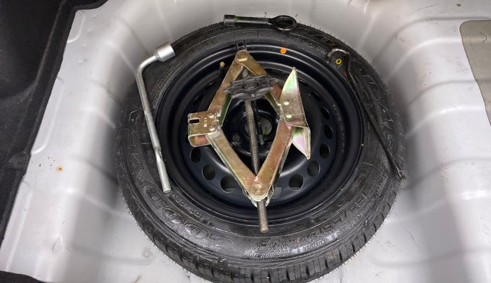 2018 Hyundai Xcent E+, Petrol, Manual, 73,244 km, Spare Tyre