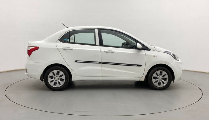 2018 Hyundai Xcent E+, Petrol, Manual, 73,244 km, Right Side View