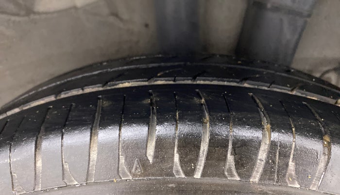 2018 Hyundai Xcent E+, Petrol, Manual, 73,244 km, Left Rear Tyre Tread